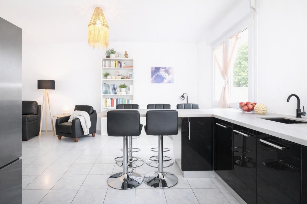 GENAS Appartement 2 pièces, 43 m², parking privatif 2