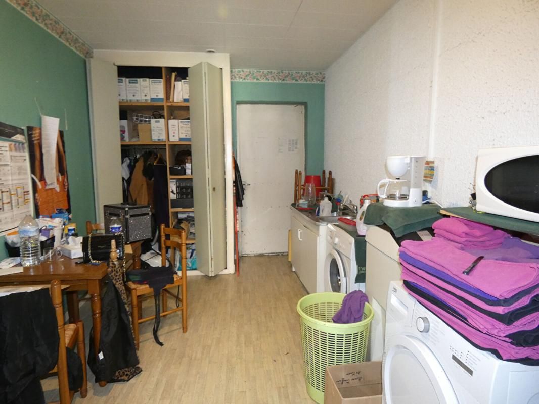 CAEN 14000 CAEN - SALON DE COIFFURE 3