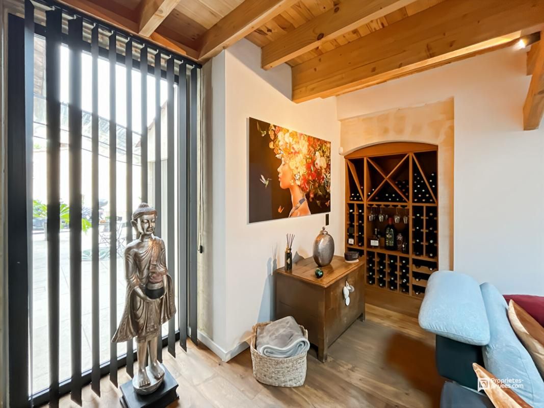 CAMBES Prestations haut de gamme pour cette demeure en pierre à Cambes 1