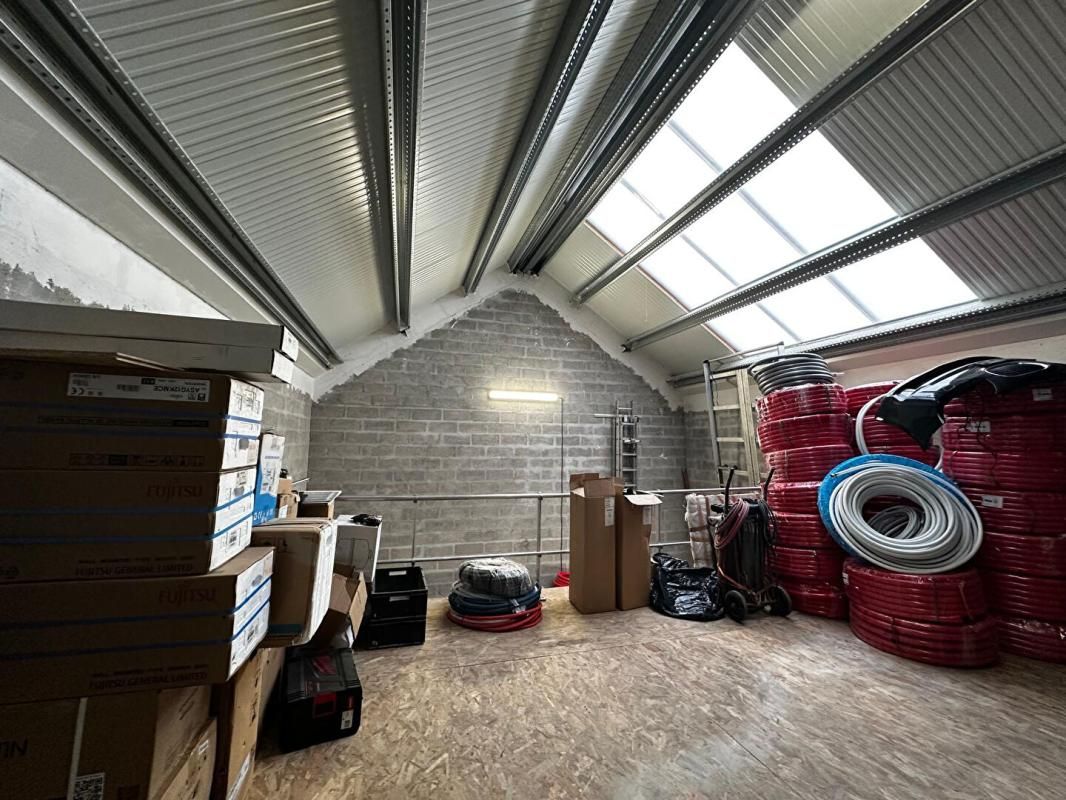 BRIE-COMTE-ROBERT BRIE COMTE ROBERT - Location Local d'activité 138 m² 2