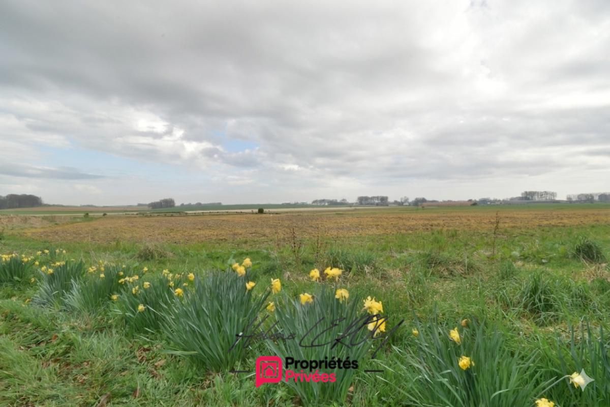 ANGERVILLE-LA-MARTEL Terrain constructible hors lotissement et en impasse de 1 526 m2 1