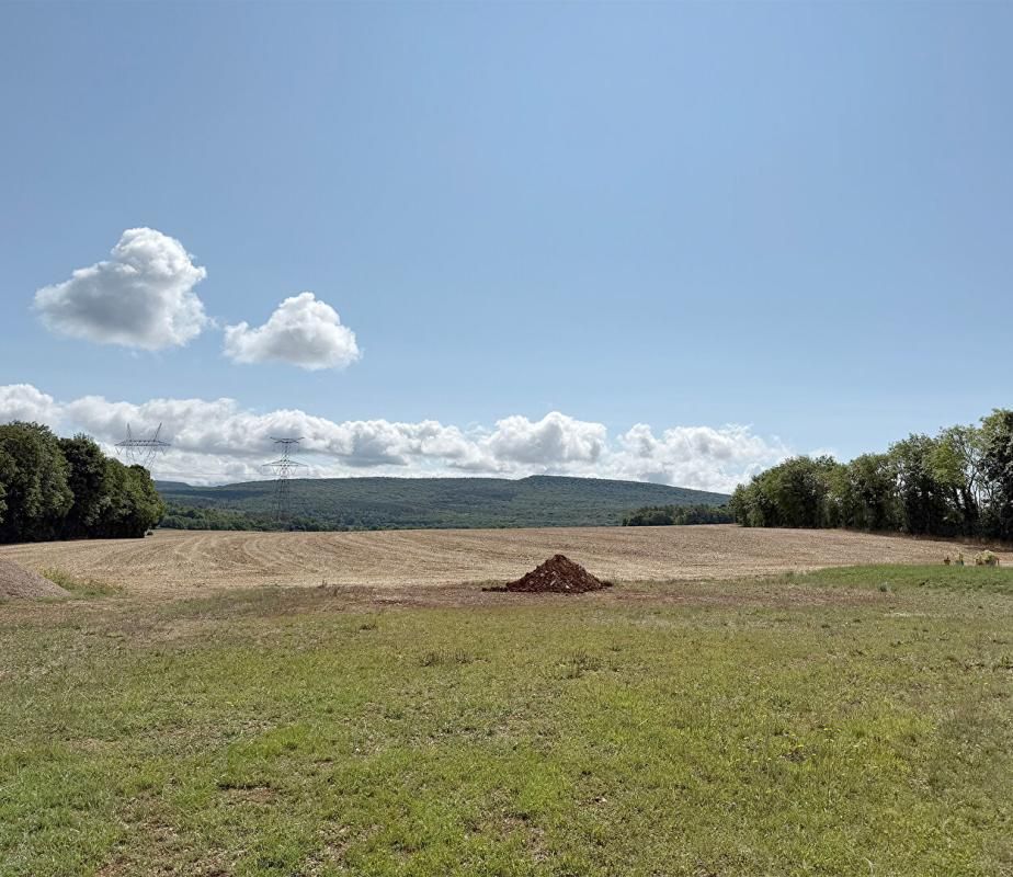 AGEY Terrain constructible sur 950 m2 viabilisé 1