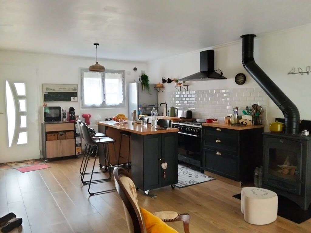 Maison 4 pièce(s) 64.51 m2 2 CHAMBRES 1 PIECE A VIVRE 1 GARAGE 41 M2