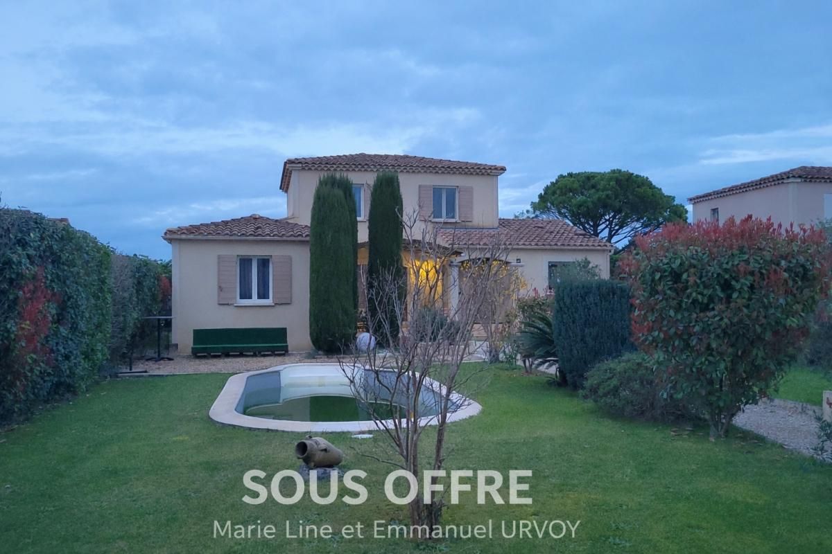 GRAVESON Graveson 13690  - Maison 5 pièces - jardin - piscine- garage 1