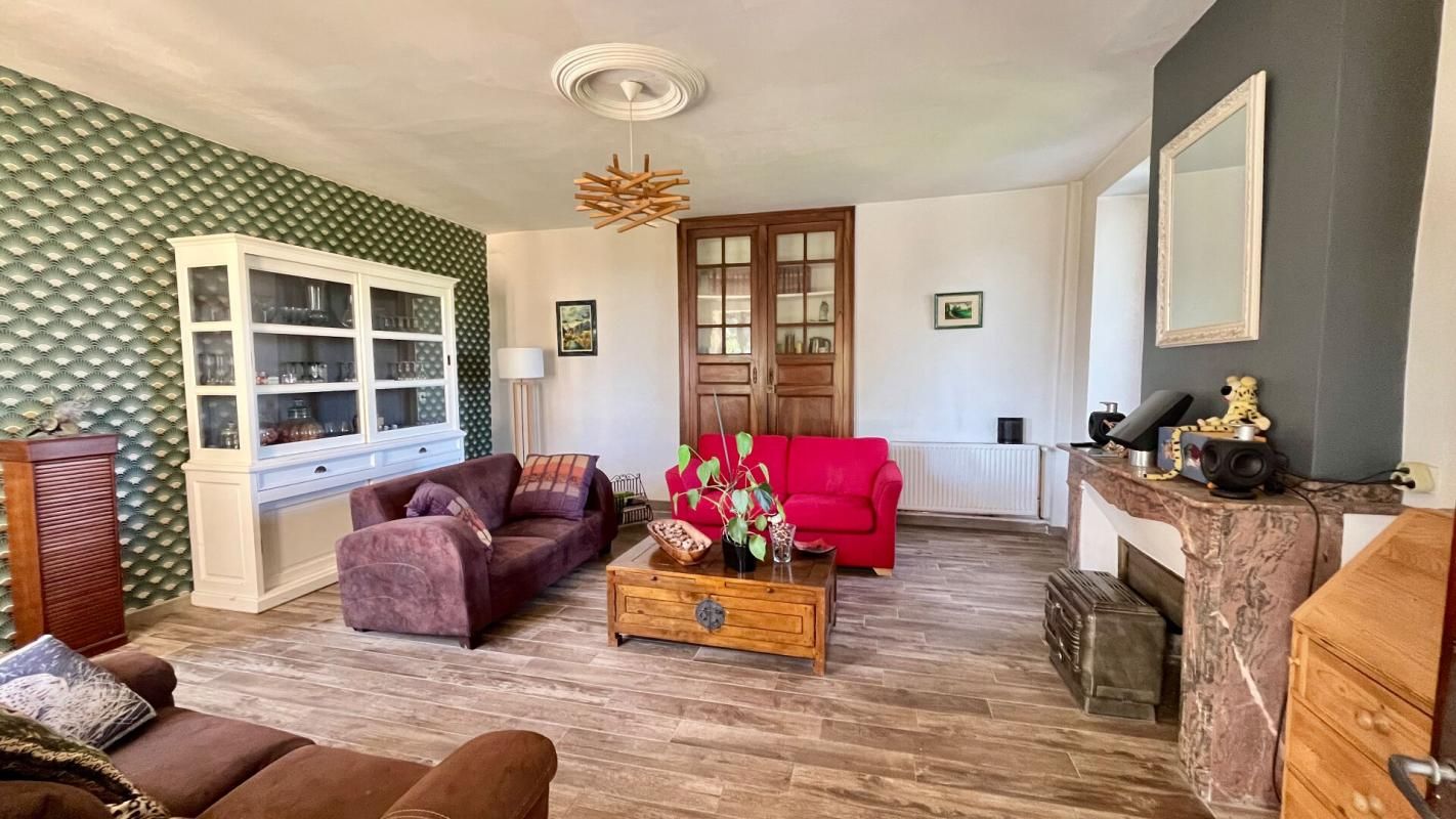 Ancien corps de ferme rénové, 240 m2