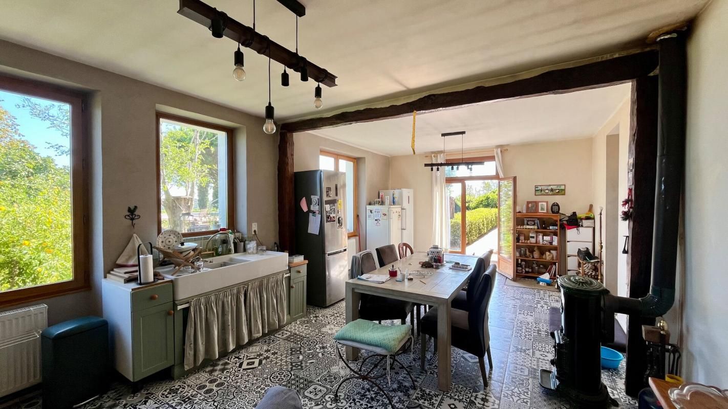 CARMAUX Ancien corps de ferme rénové, 240 m2 3