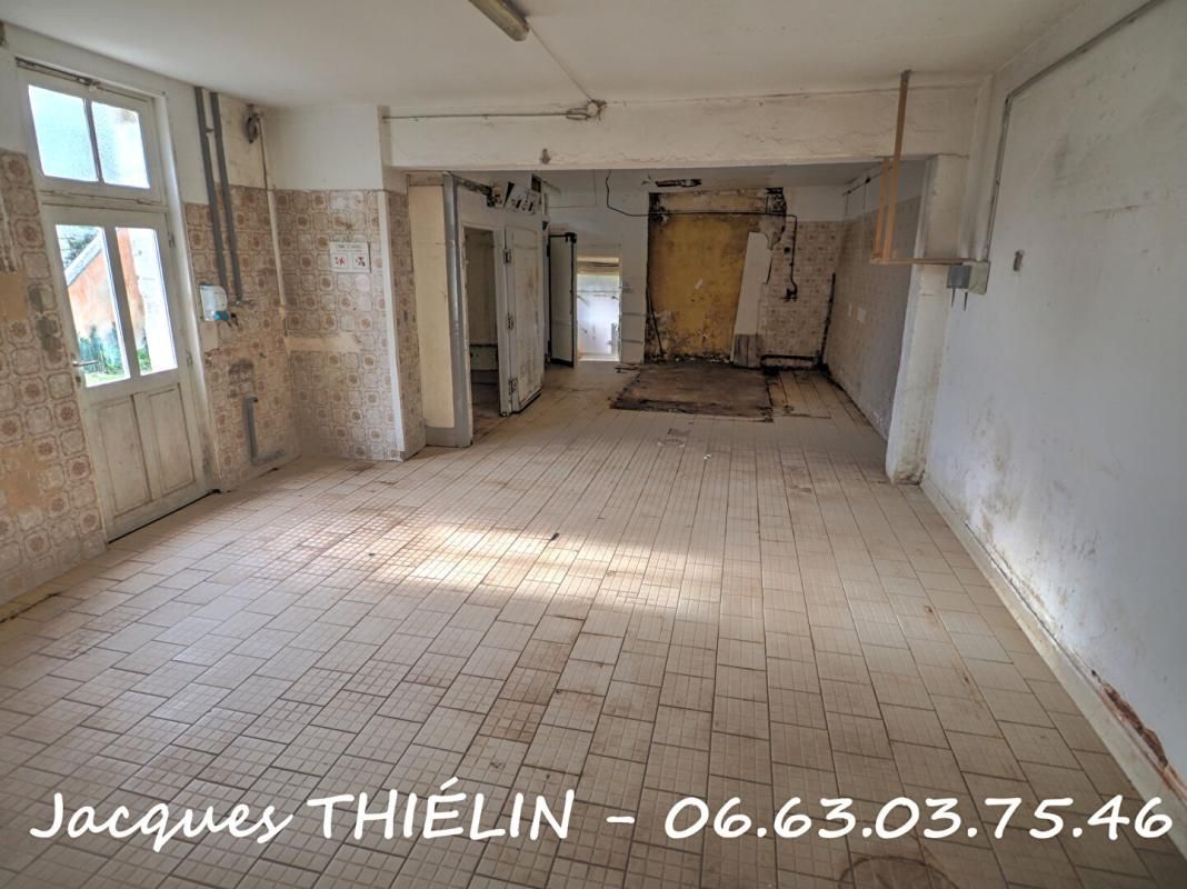 LONGUE-JUMELLES Immeuble entier Longue Jumelles 3