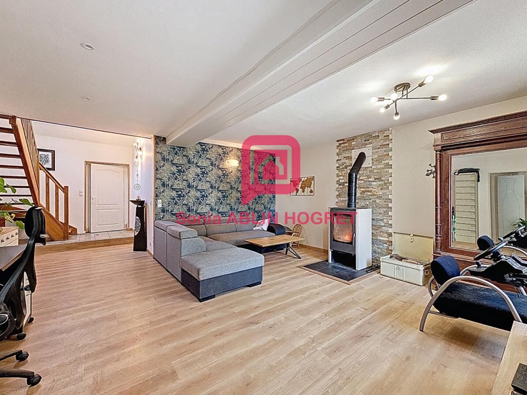 Maison 4 chambres dépendance et grand terrain