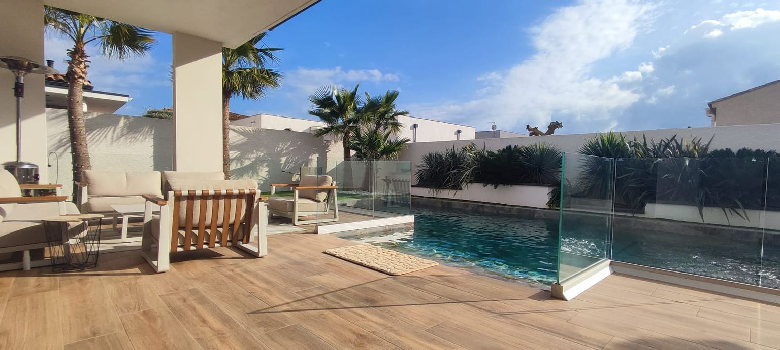 Magnifique villa contemporaine vendu meublée