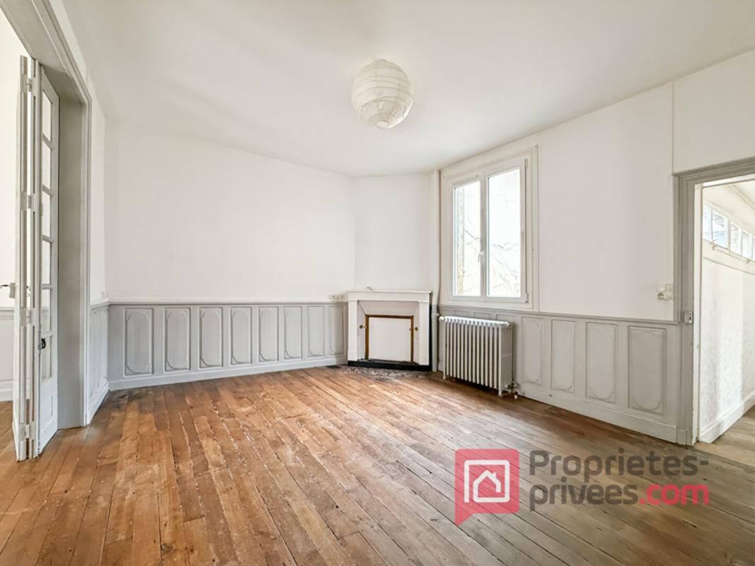 BAR-SUR-SEINE Immeuble 4