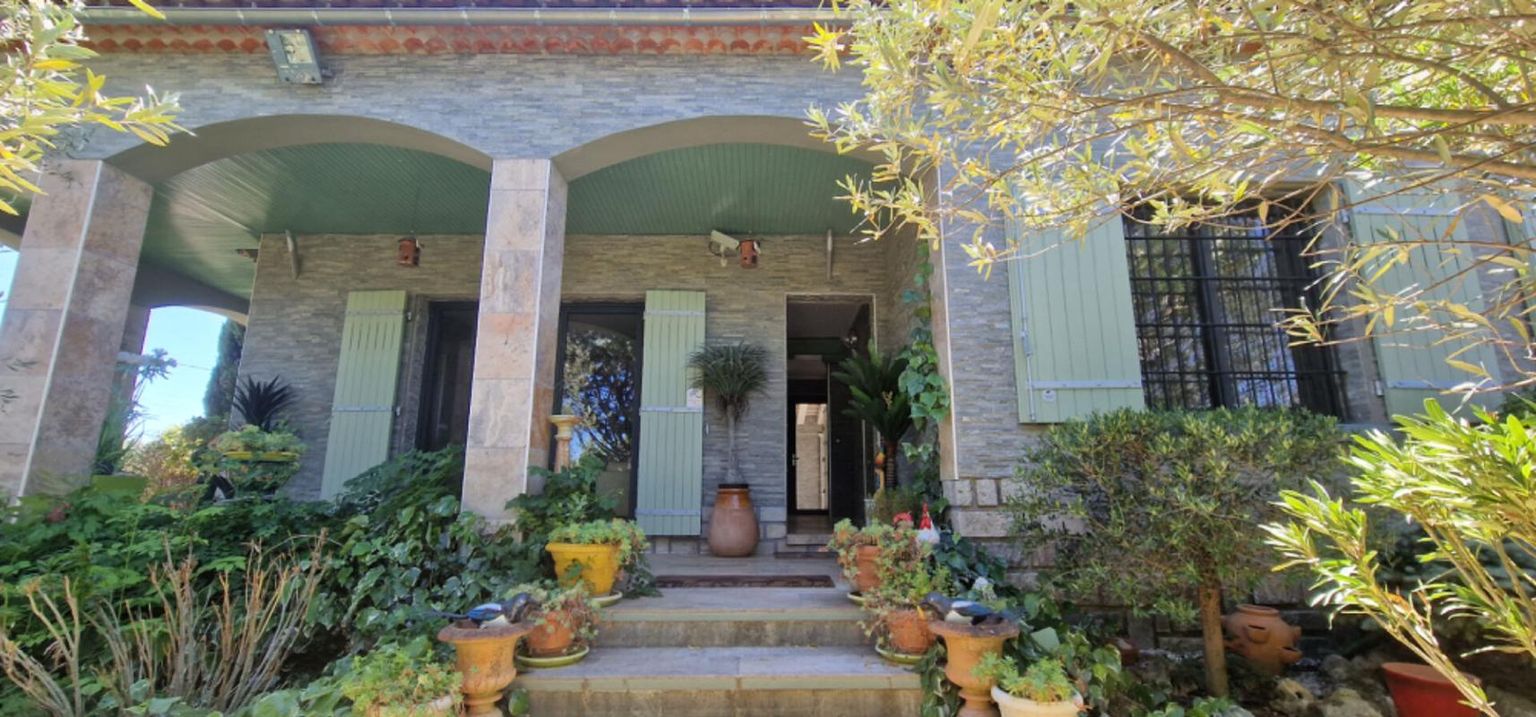 BRUE-AURIAC Maison  individuelle de 96 m2 et dépendance de 16 m2 2