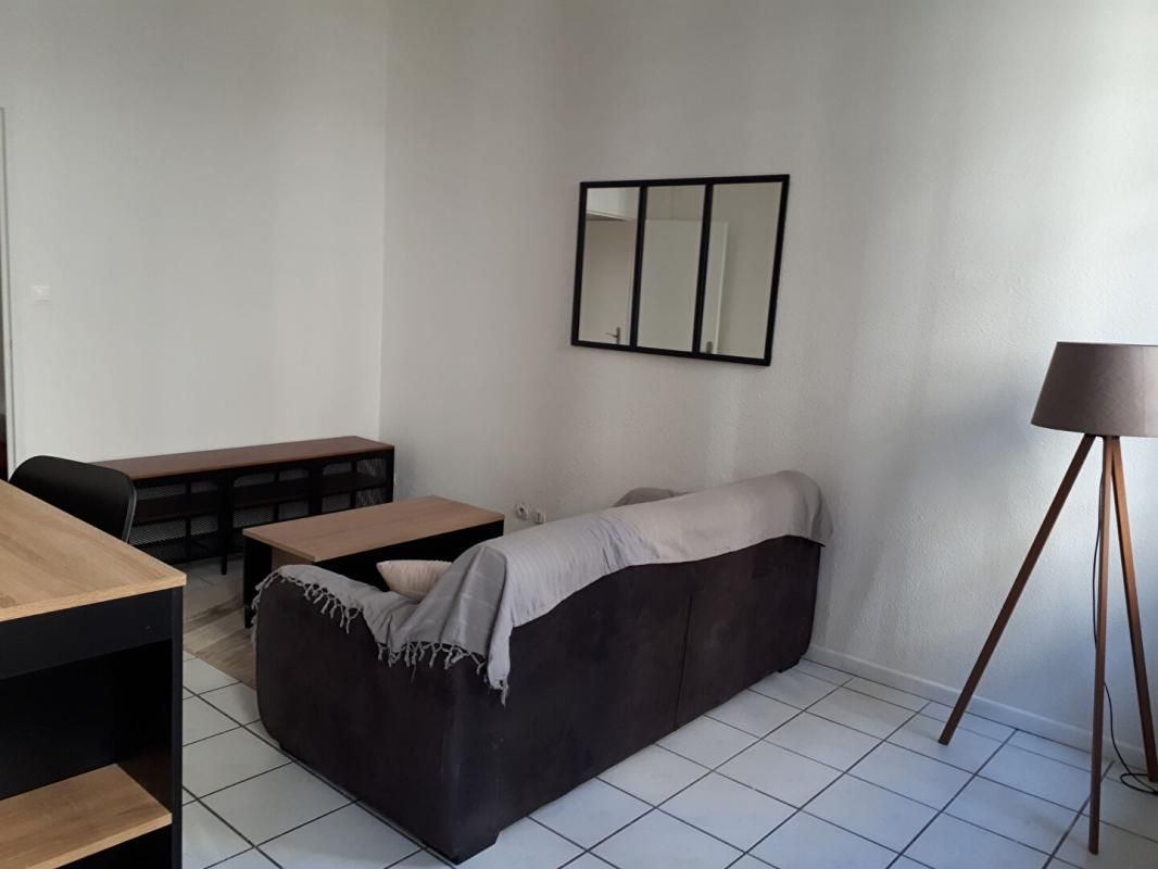 NARBONNE Immeuble de rapport Narbonne 11 pièce(s) 268 m2 1