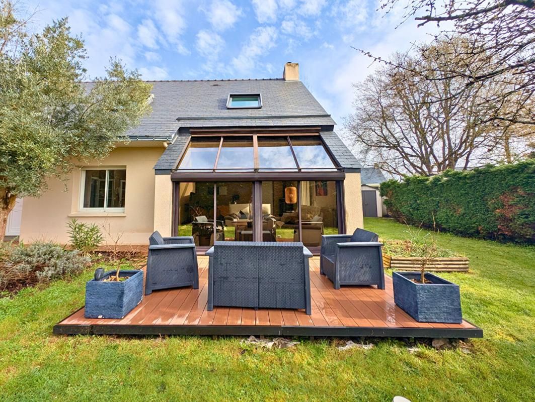 THOUARE-SUR-LOIRE Maison 8 pièce(s) 160 m2 2