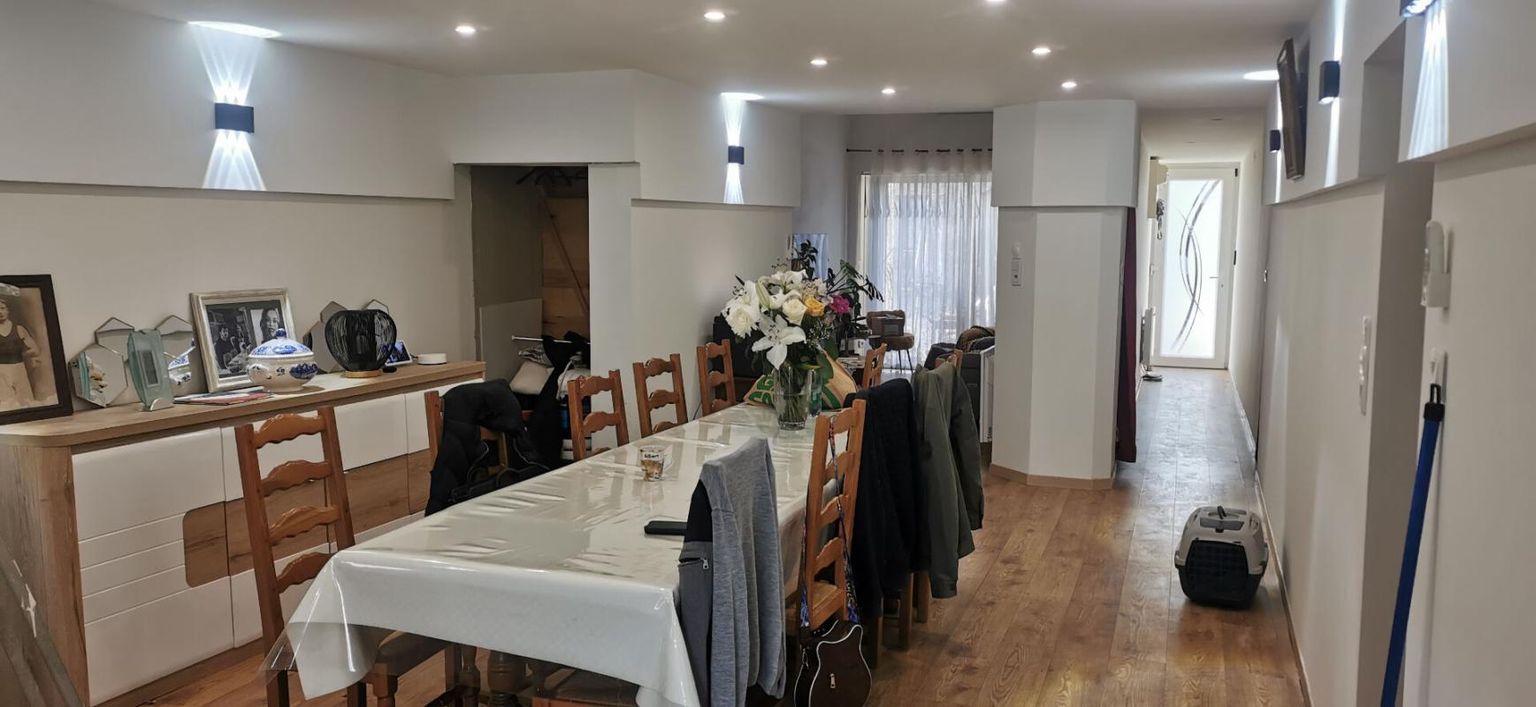 NEUFMAISONS Maison  7 pièce(s) 191 m2  Terrain 475 m² + 5 ares 3