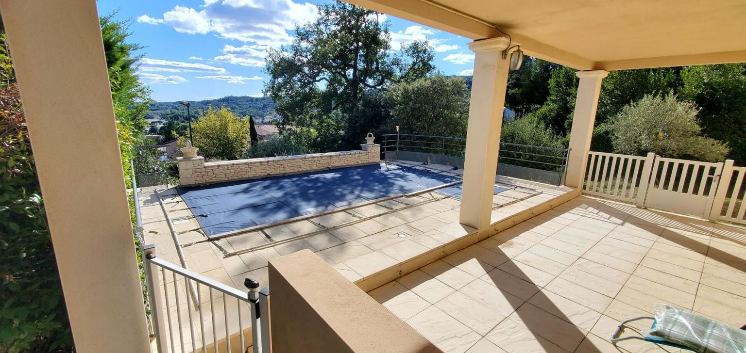 SAINT-AMBROIX MAISON D'EXCEPTION AVEC VUE PANORAMIQUE, PISCINE, TERRAIN ARBORÉ ET PRESTATIONS DE GAMME QUALITÉ6 pièce(s) 124.24 m2 2