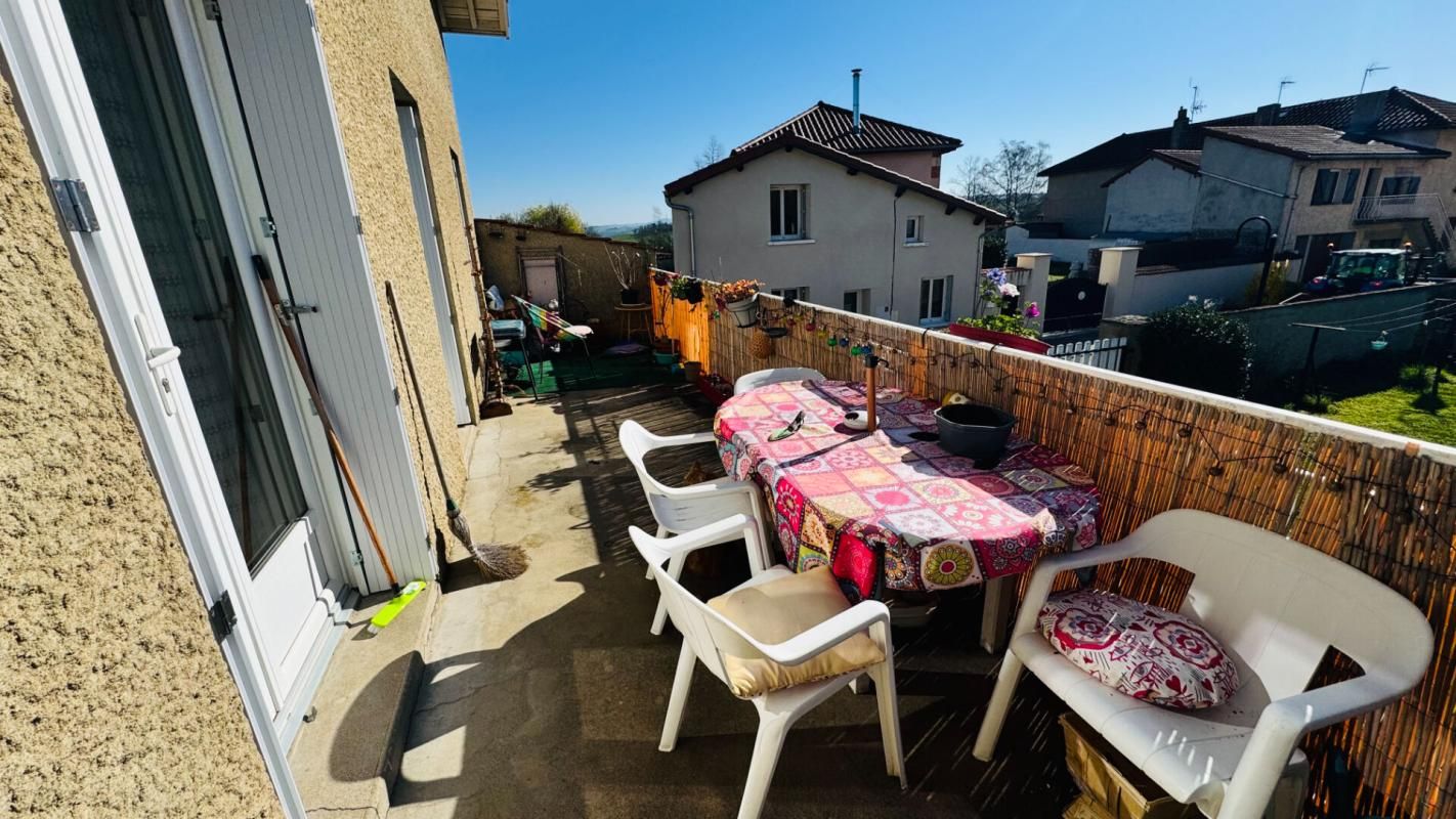 SAINT-MEDARD-EN-FOREZ Immeuble Mixte - Maison T4 + Commerce Rénové Saint Medard En Forez 4