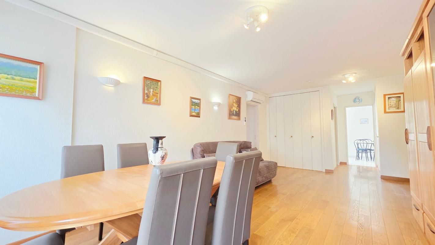 BOURGES BOURGES APPARTEMENT 3 PIECES BALCONS GARAGE 1