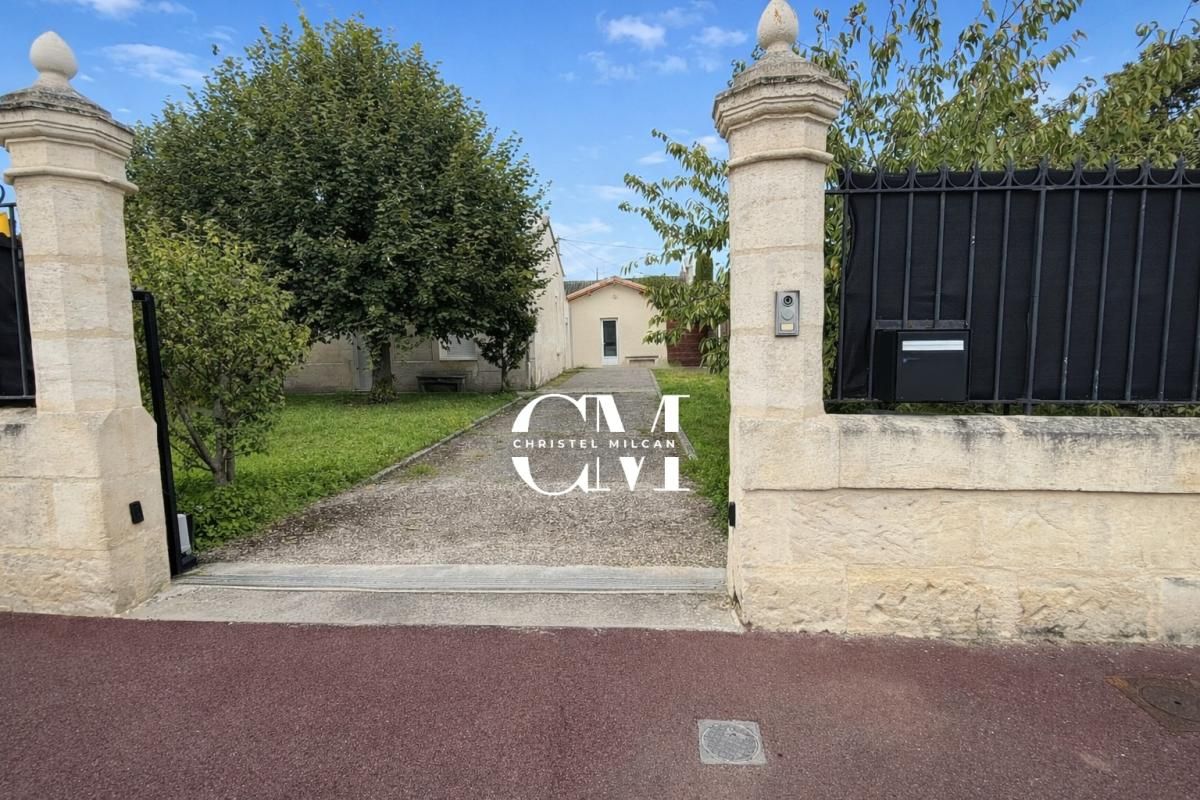 Maison Le Bouscat 5 pièces 126 m2 jardin de 500 m², parking et garage