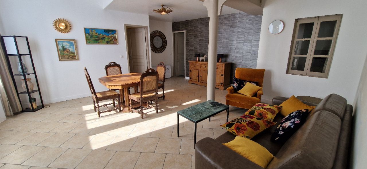 NIZAS Maison de caractère avec chambres d hotes 1