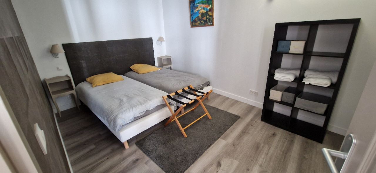 NIZAS Maison de caractère avec chambres d hotes 4