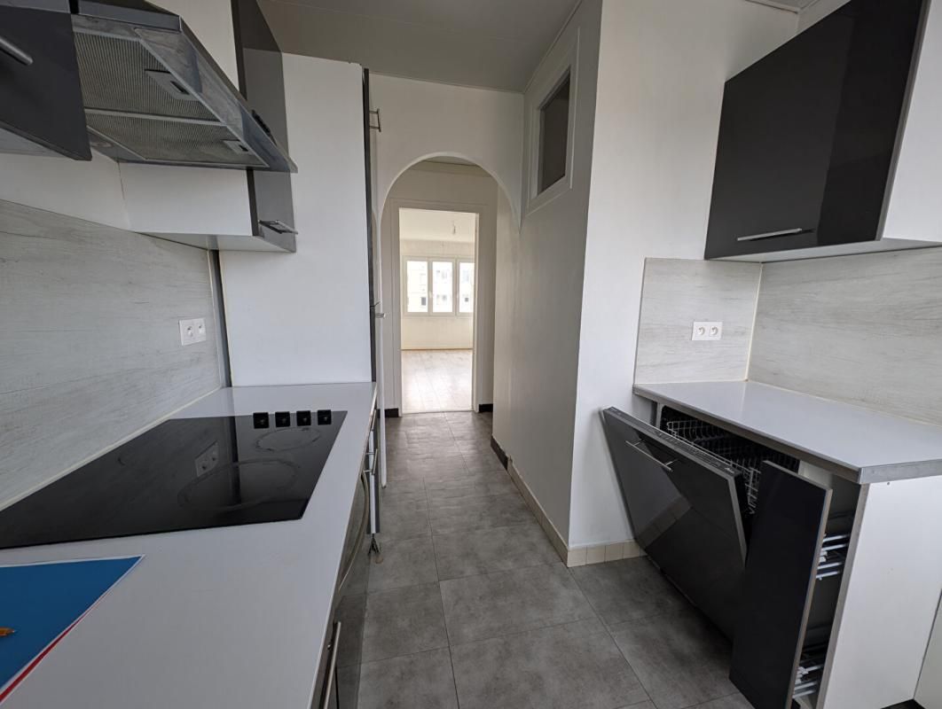 VERNOUILLET Lumineux et fonctionnel : votre futur appartement T4 à Vernouillet 3