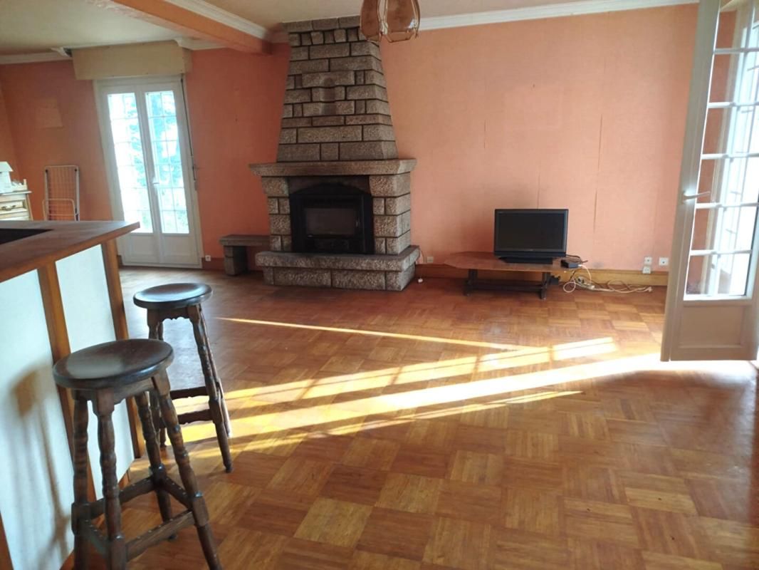 SAINT-GONNERY Grande maison familiale en campagne 3