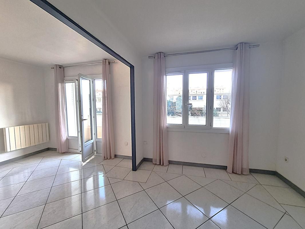 TOULON Appartement  Faux T4 66m² 4