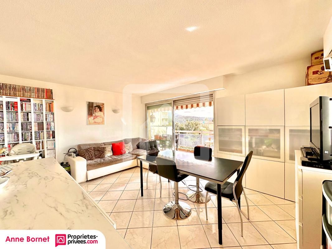 Appartement 2 pièces 49 m2 avec terrasses, garage et cave