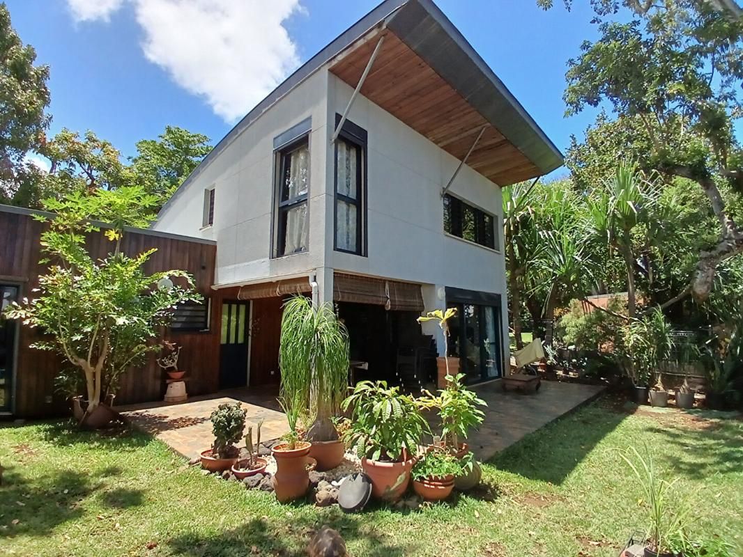 A vendre Charmante villa F4/5 de 133 m² sur terrain arboré de 600 m²