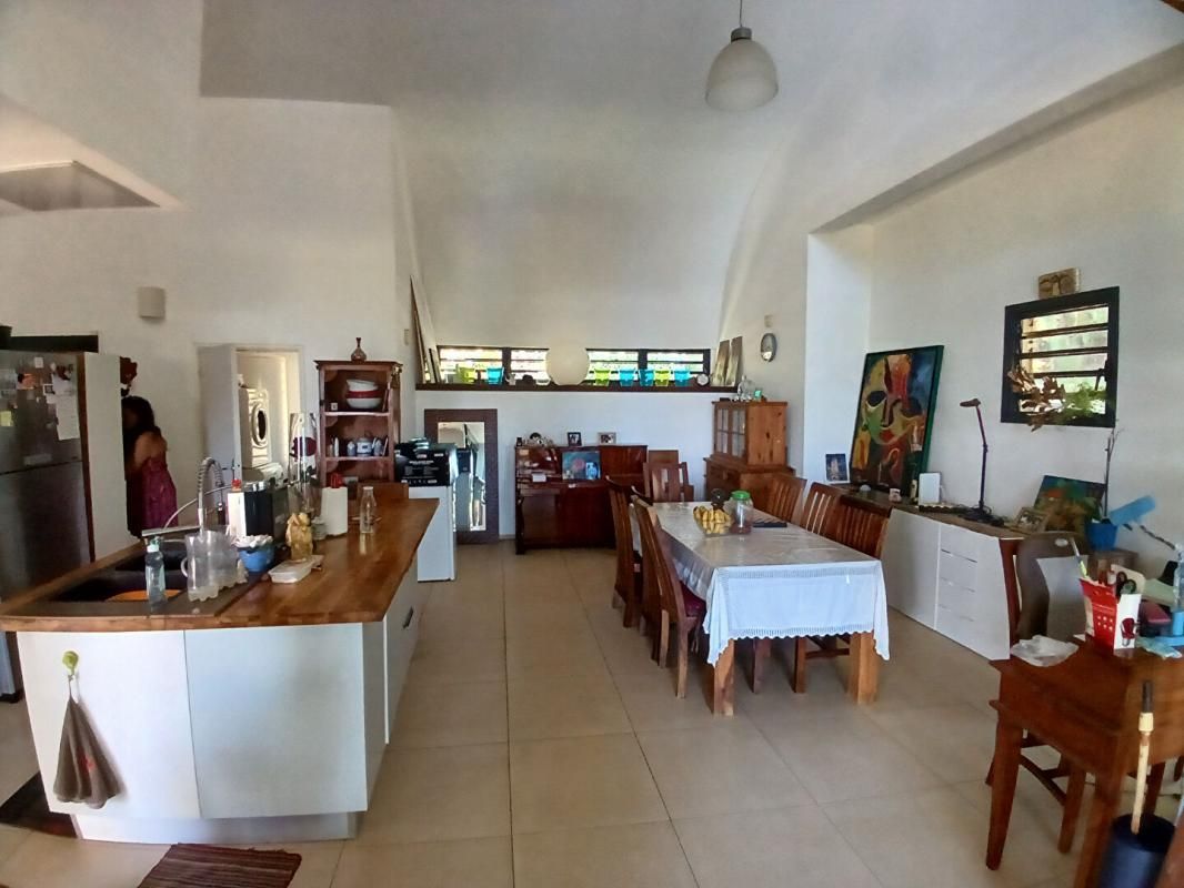 SAINT-PIERRE A vendre Charmante villa F4/5 de 133 m² sur terrain arboré de 600 m² 4