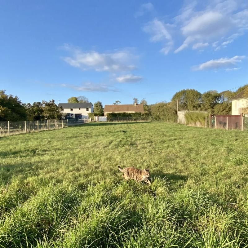 PACY-SUR-EURE TERRAIN CONSTRUCTIBLE DE 581 M2 - PACY SUR EURE CENTRE - 82000 HAI 2