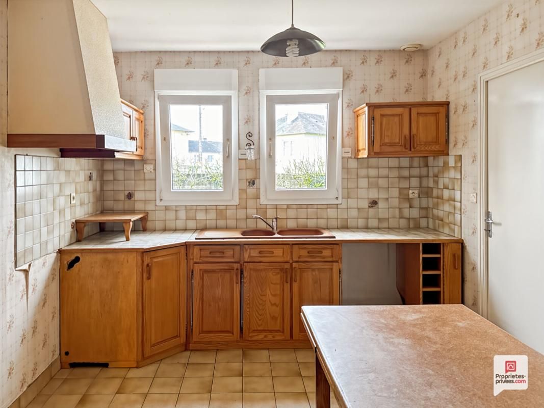 SABLE-SUR-SARTHE Maison Sable Sur Sarthe 6 pièce(s) 137 m2 3