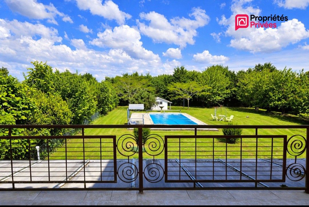 SAINTE-LIVRADE-SUR-LOT Maison de caractère en pierre 350 m² - 4 chambres - piscine chauffée - parc 3500 m² 2