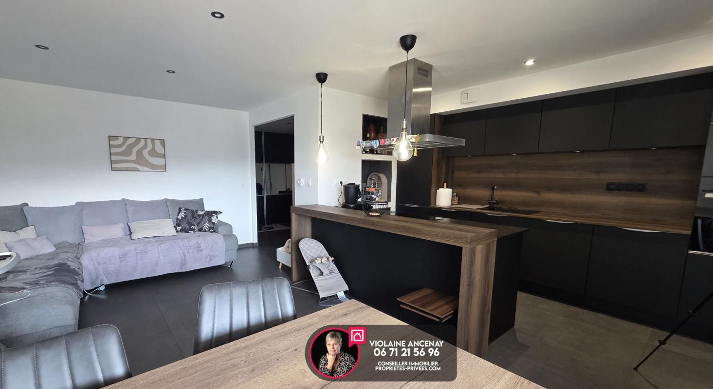 LA RAVOIRE Appartement La Ravoire 4 pièce(s) 97m2 avec cave et garage 2