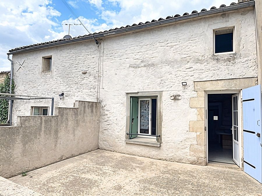 SURGERES Maison 75.60 m2 - 2 chambres - garage - terrasse 3