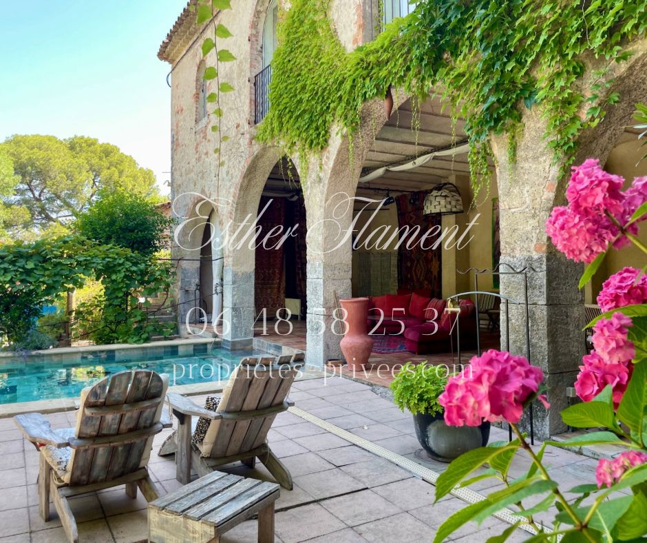 ANDUZE Demeure de prestige au style riad idéal exploitation 3