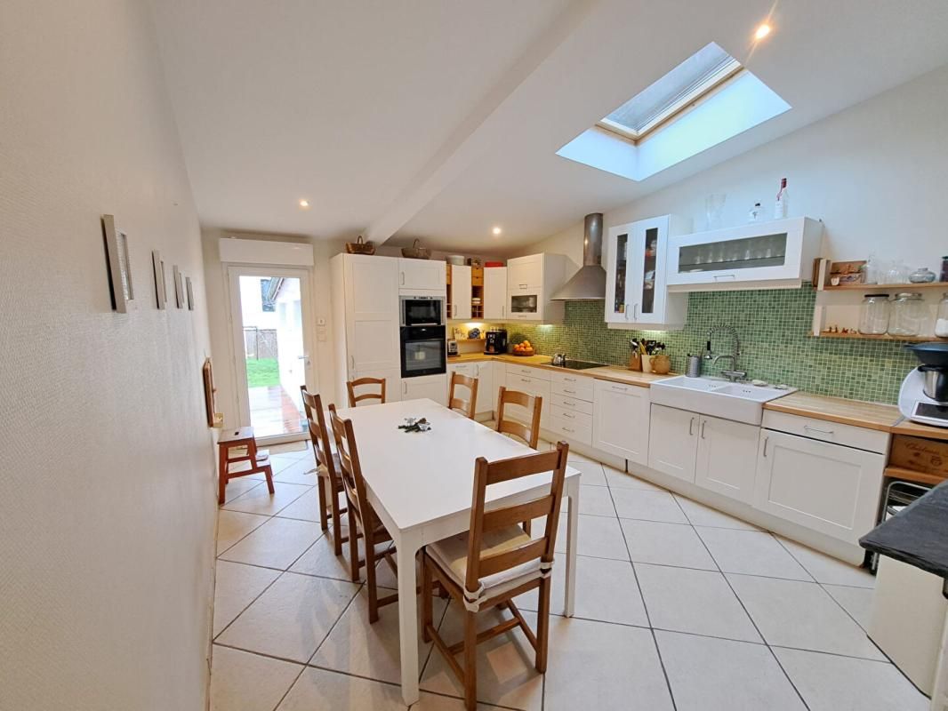 ANGERS Maison familiale Angers La Madeleine avec jardin 3