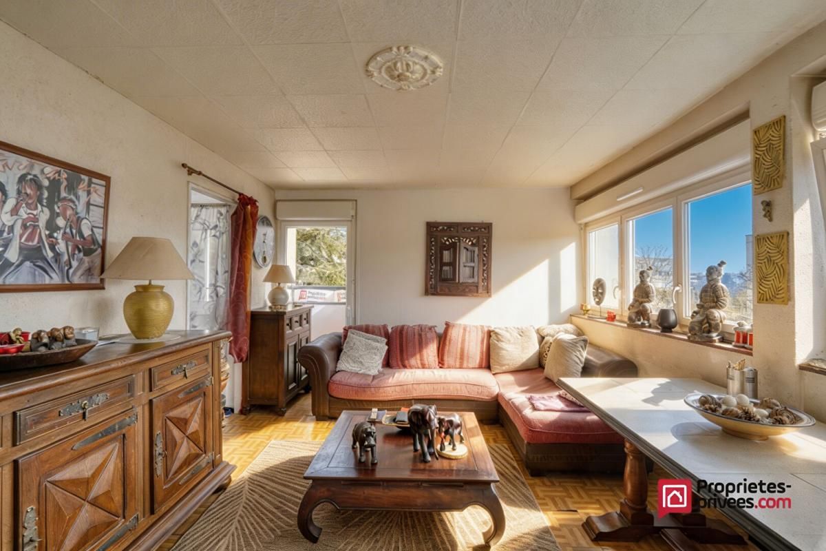 LYON-9E-ARRONDISSEMENT charmant T3 de 60 m2 vendu loué 1