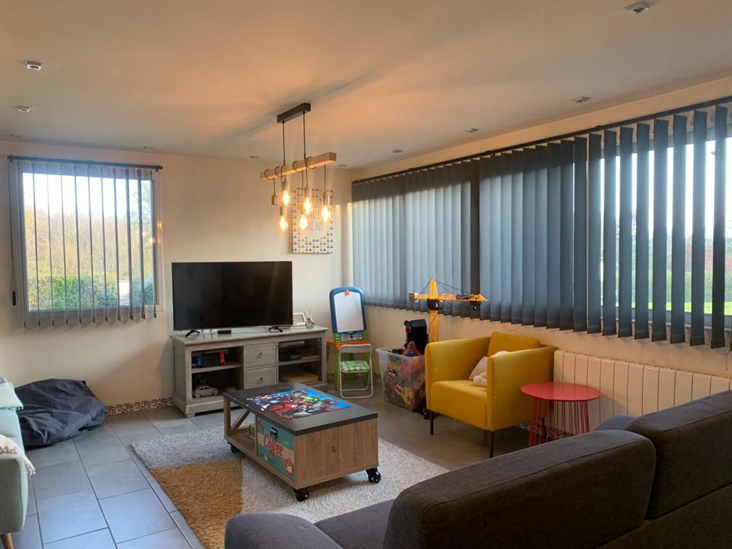 SAINT-ANTONIN-DE-SOMMAIRE Belle et grande maison moderne au calme ! 3