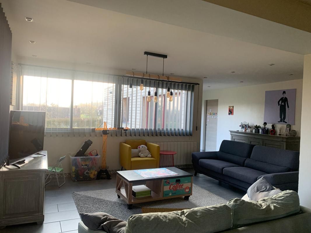 SAINT-ANTONIN-DE-SOMMAIRE Belle et grande maison moderne au calme ! 4