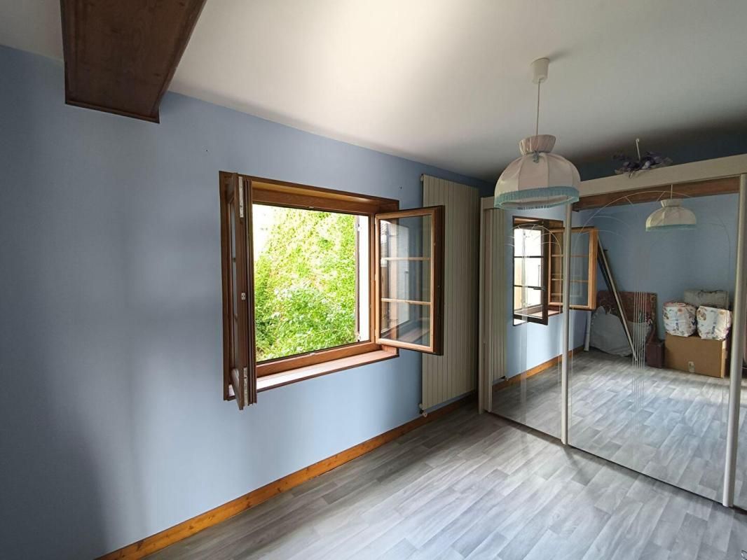 HURIGNY Maison à vendre à Hurigny - 6 pièces de 120 m2 2