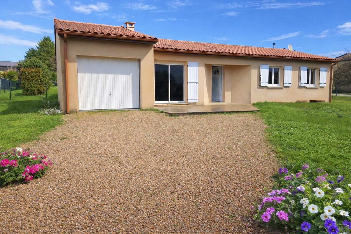 ROUILLAC Maison plain pied proche Rouillac 4 Ch, 105 m², Terrain 1000m² 1