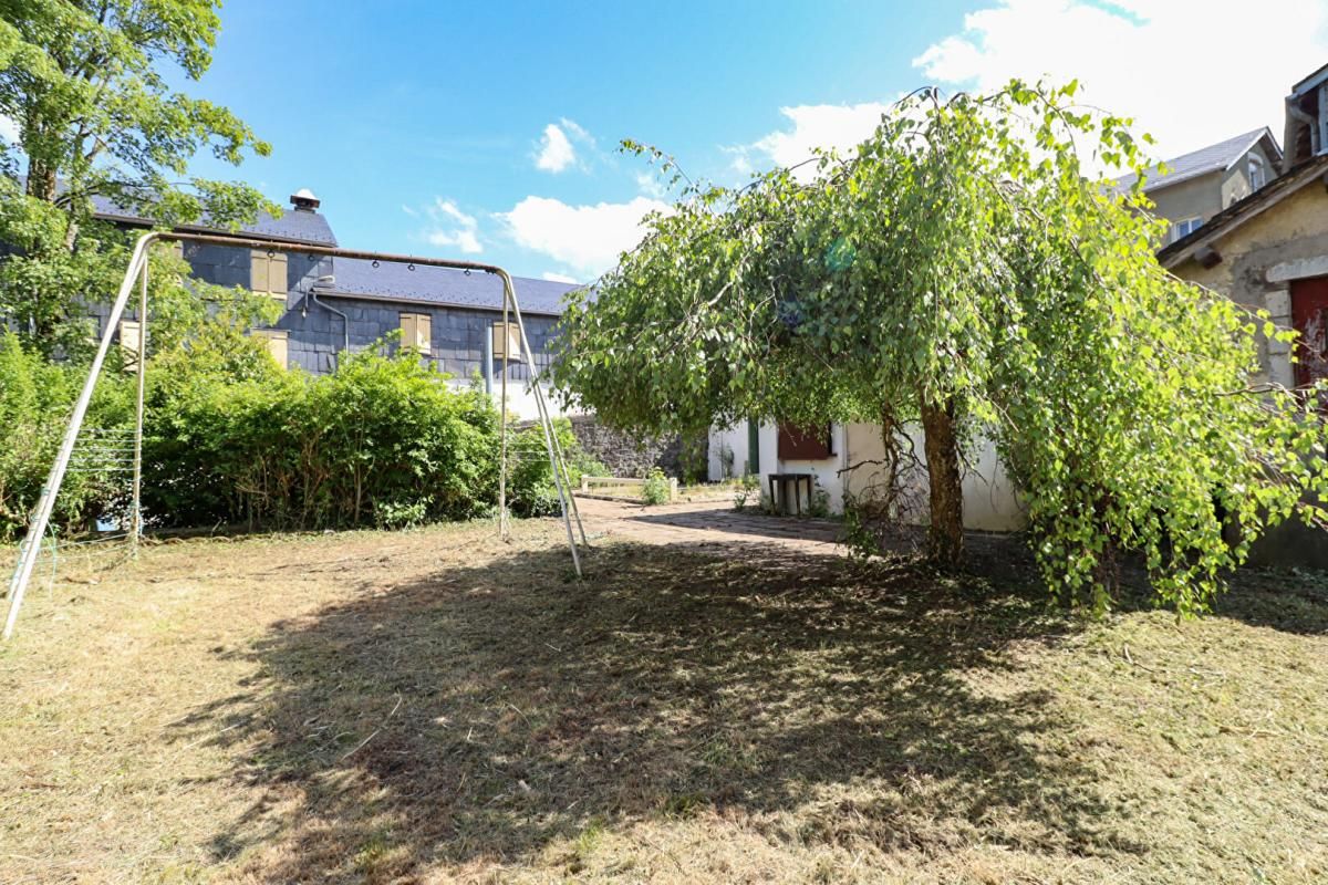 LACAUNE À vendre - Ensemble immobilier avec terrain de 751 m² au coeur de Lacaune 1