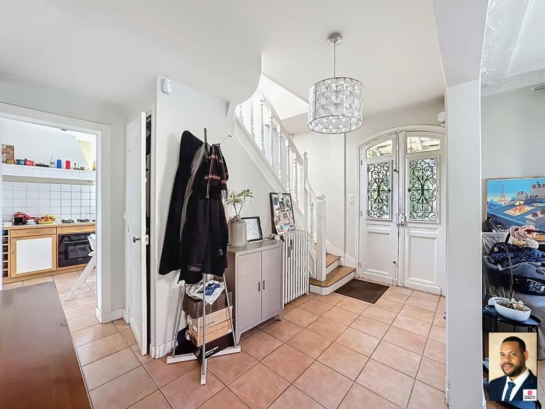 VITRY-SUR-SEINE Maison Vitry Sur Seine 6 pièce(s) de 150m² 3