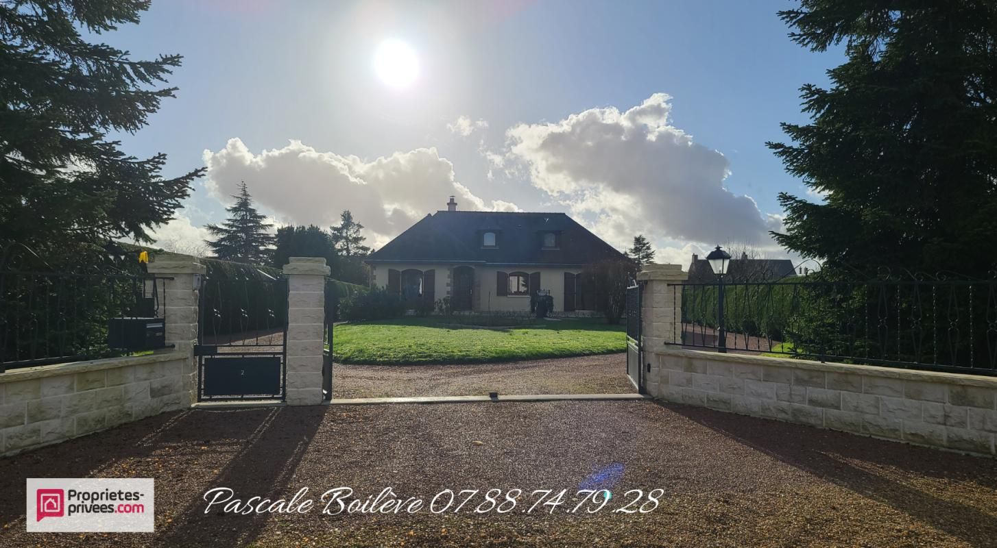 NOYANT Joli pavillon 4 chambres avec vie de plain-pied - NOYANT (49490) 1