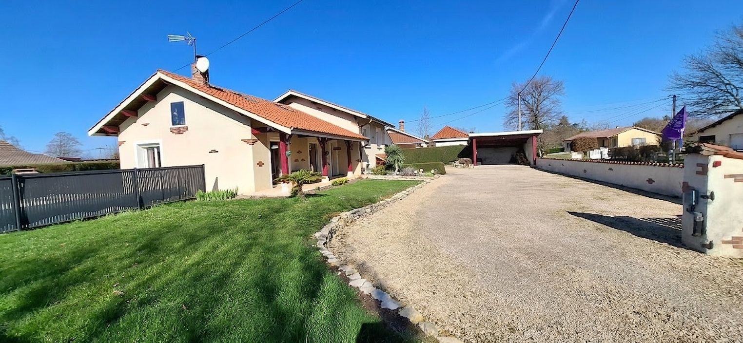 Maison Meillonnas plain pied 102 m2 avec piscine