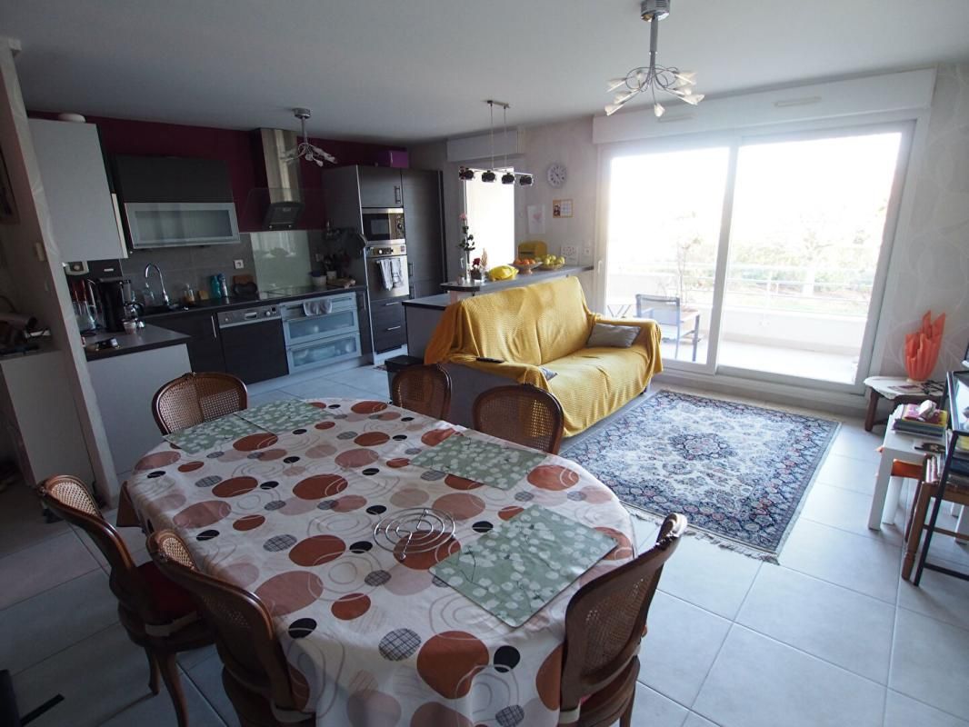 DIJON Appartement Dijon T3 65 m2 Toison d'or 3