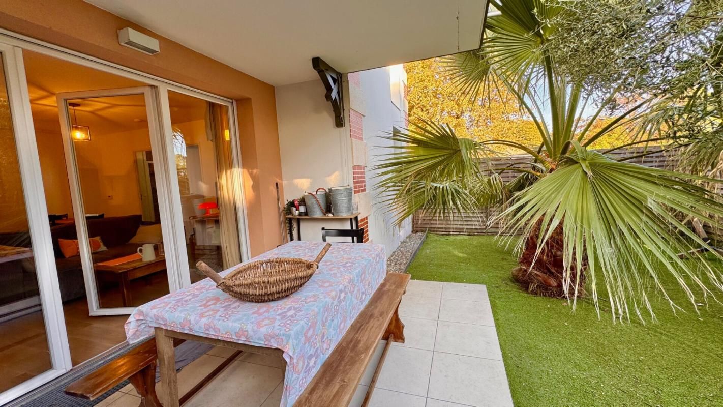 ANDERNOS-LES-BAINS Superbe appartement type 2 avec beau jardinet privé 1