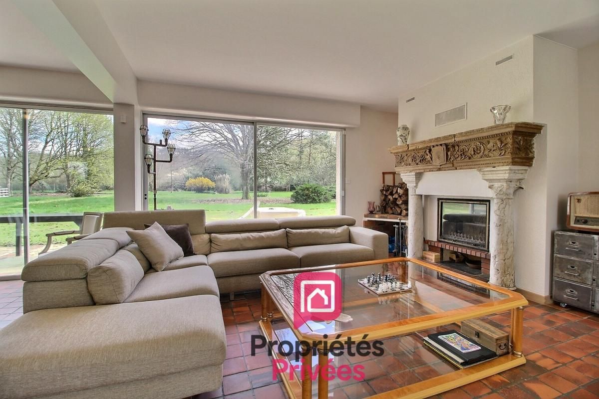 PAUCOURT 1h15 de PARIS - PROPRIETE de 245 m2 env. GARAGE, 5400 m2 de PARC ARBORE, AU COEUR DE LA NATURE 4