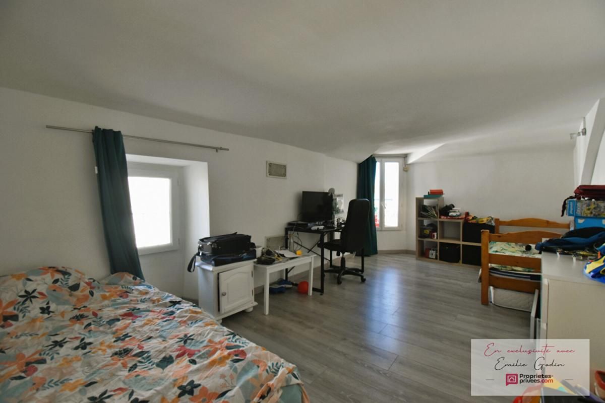 YZERNAY Maison Yzernay 5 pièce(s) 107 m2 4